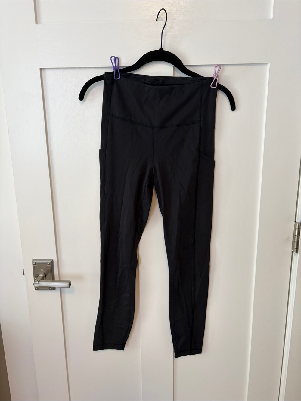 Athleta Ultimate Stash Pocket 7/8 Tight Black Active Leggings